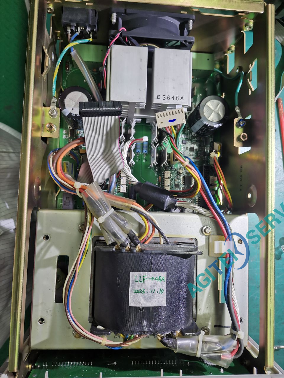 是德E3648A直流穩壓電源拆機圖