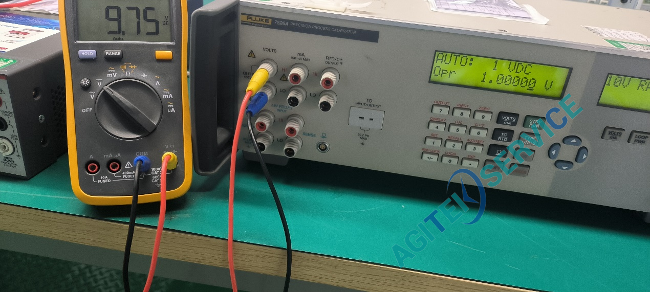 深夜网站在线播放FLUKE 7526A過程校準儀10V以下電壓輸出異常維修