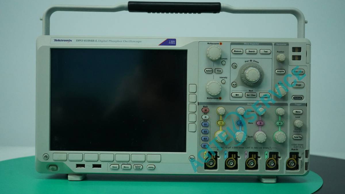 二手Tektronix泰克DPO4104B-L高性能數字熒光示波器 二手Tektronix泰克DPO4104B-L高性能數字熒光示波器
