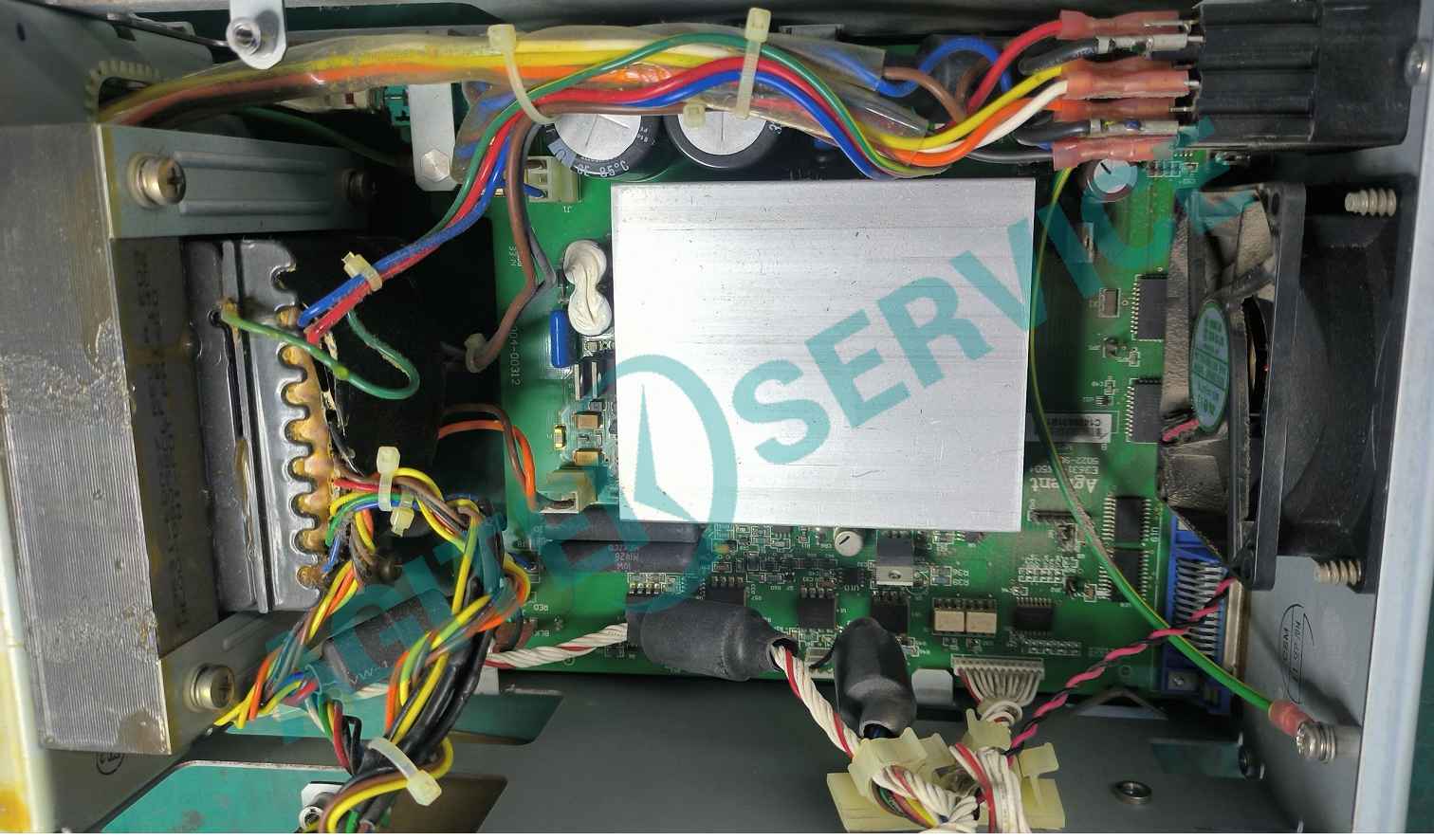 是德科技E3631A可調電源加電開機黑屏維修