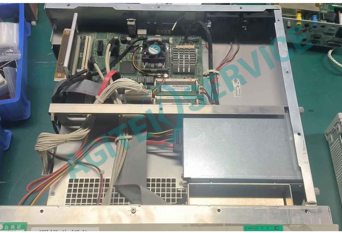 泰克TLA7012邏輯分析儀拆機圖