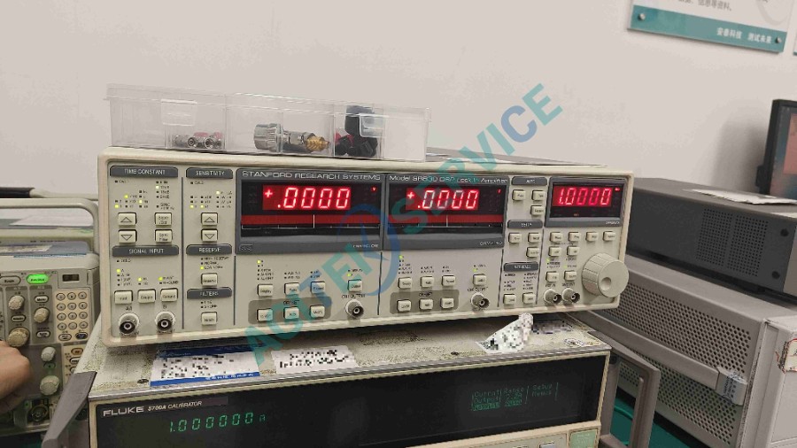 斯坦福 SR830鎖相放大器