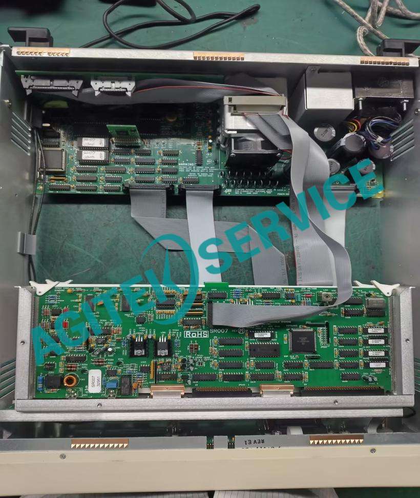 SR830鎖相放大器拆機圖